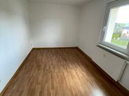 Genieße eine ruhige Zeit in einer 2-Zimmer-Wohnung in einer schönen Gegend in Lößnitz! - Lößnitz