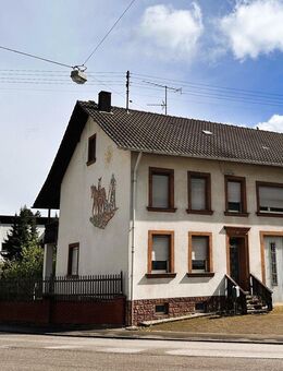 Teilsaniertes großes Wohnhaus in Haustadt mit viel Potential. - Beckingen