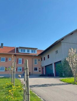 Exklusive 6 Zi-Mietwohnung in kernsaniertem Bauernhaus in Randlage - Kraftisried