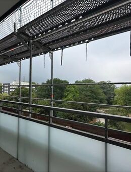 Geräumige 2,5-Zi.-Wohnung mit Balkon! - Leichlingen (Rheinland, Blütenstadt)
