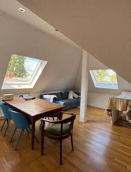 Helles Dachgeschossapartment in Frankfurt am Main - Frankfurt (Main)