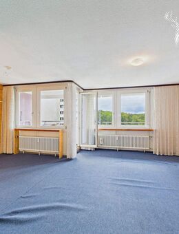 3,5-Zimmer-Wohnung in Sindelfingen - zentrale Lage, Balkon & Garagenstellplatz inklusive - Sindelfingen