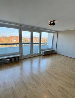 Eimsbüttel/City Appartement im 7. Stock - Erstbezug nach Modernisierung - Hamburg