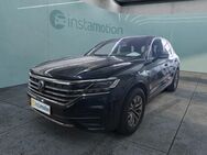 VW Touareg, 3.0 TDI R-Line | | |, Jahr 2022 - München