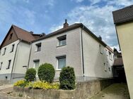 Freistehendes Ein-/Zweifamilienhaus in ruhiger Lage von Bad Pyrmont - Bad Pyrmont