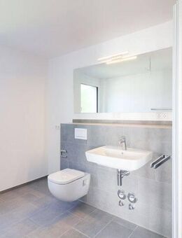 *INKL. BAUSTELLENRABATT: Lichtdurchflutete Etagenwohnung mit Balkon & elegantem Ambiente - Schwäbisch Gmünd