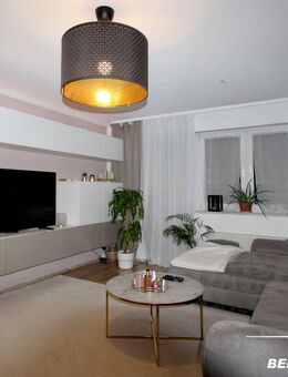 BERK Immobilien - Vermietete 3-Zimmer Eigentumswohnung mit Balkon und TG-Stellplatz - Kapitalanlage! - Maintal