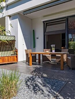 Stilvoll sanierte 3-Zimmer-Wohnung mit Terrasse unweit vom Strand - Strande