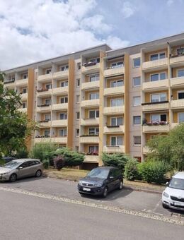 Günstige Zweiraumwohnung mit Balkon im 6. Stock - ideal zum Selbstbezug oder als Kapitalanlage!" - Crimmitschau
