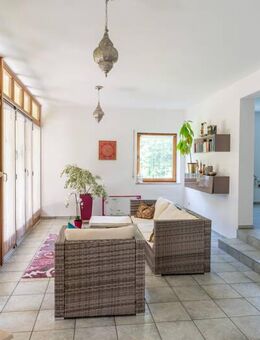 Frei werdend! Luxus Einfamilienhaus auf Traumgrundstück! - Münchsmünster