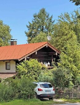 Charmantes, historisches Wohnhaus Bj. 1603 mit Anbauhaus Bj. 1978 in Fridolfing. - Fridolfing