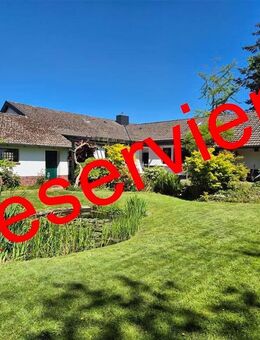 Freistehender Winkelbungalow mit freiem Blick über Wiesen und Felder - Wangerland