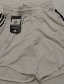 Adidas DFB Trikot Set 3 tlg. Shorts Gr. M und Stutzenneu mit allen Etiketten - Achim