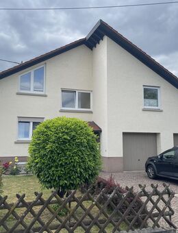 Repräsentatives 2-Familienhaus in westlicher Feldrandlage von Hayna! - Herxheim (Landau)