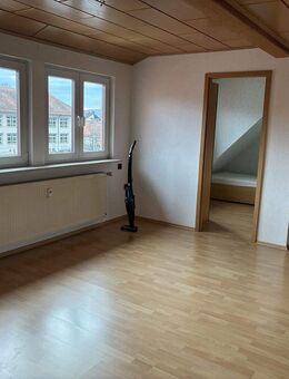 Freundliche 3 Zimmerwohnung zur Miete mit Carport, Küche und Keller - Gründau