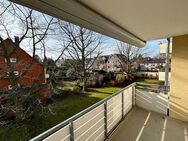 Düsseldorf-Lörick! Schicke, helle und sanierte 3-4 Zimmer-Wohnung mit Balkon und Gartennutzung - Düsseldorf