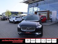 Volvo XC90, B5 D AWD Plus Bright °, Jahr 2022 - Potsdam