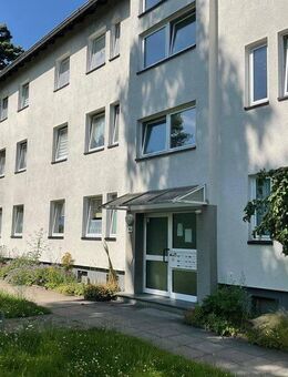 Vollständig modernisiert! 3-Zimmer Wohnung mit großzügigem Balkon! - Bielefeld