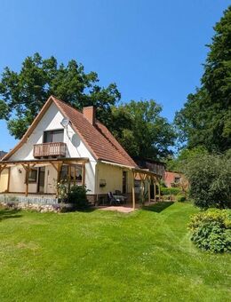 Kleines Einfamilienhaus auf idyllisch gelegenem Grundstück - Brackel