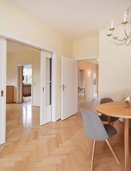 Hildesheim - Holle: Großzügiges Einfamilienhaus mit traumhaftem Grundstück! - Holle