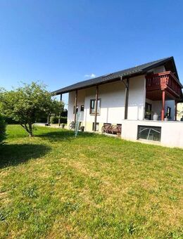 Preisanpassung! Schönes EFH bzw. ZFH in ruhiger Wohnlage von Neustadt b. Coburg - Neustadt (Coburg)