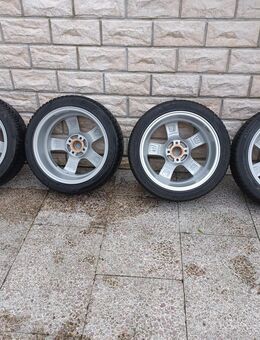 1 Satz Alufelgen 16 Zoll mit Winterreifen für Fiat 500 - Karlsfeld