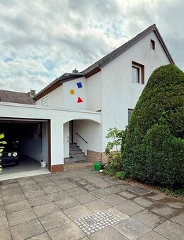 Ein- bis Zweifamilienhaus in Rodgau-Hainhausen - Zwei Wohneinheiten, gepflegter Garten & Nähe zur S-Bahn - Rodgau