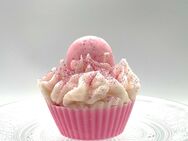 Dessertkerze „Glamorous Macaron Cupcake“ ❤️5,99€❤️ - Weimar