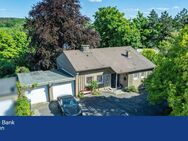 Exklusives Einfamilienhaus mit Garten, Sauna und zwei Garagen in Büsbach - Stolberg (Rheinland, Kupferstadt)