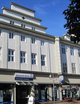 GerÃ¤umige 2-Zimmer-Wohnung im Zentrum von Holzminden - Holzminden