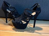 Getragene high heels Schuhe - Berlin