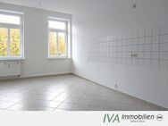 Großzügige 3-Raum-Wohnung mit Balkon und Fahrstuhl im Stadtzentrum - Riesa