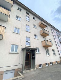 Modernisierte 3-Zimmer-Wohnung in zentraler Lage in Singen (Hohentwiel) mit Balkon - Singen (Hohentwiel)