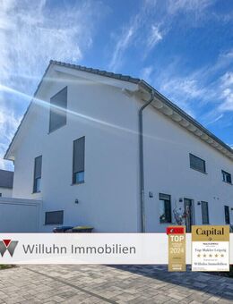 Neubau-Doppelhaushälfte mit 5 Zimmern, Garten, Garage, Wärmepumpe und Fußbodenheizung!! - Borna