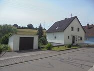 Von privat gemütliches Einfamilienhaus in ruhiger Lage mit Garage - Schönenberg-Kübelberg