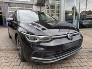 VW Golf, 2.0 TSI VIII Style OPF 190PS Style, Jahr 2022 - Frankfurt (Main)