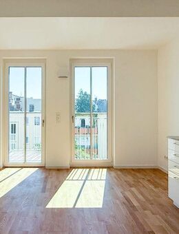 Helle 2-Zimmerwohnung - großer offener Küchenbereich mit Vor- und Nachmittagssonne - 2 Balkone - Berlin