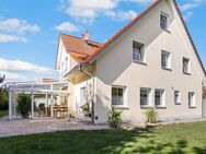 Gepflegtes Einfamilienhaus mit Doppelgarage in ruhiger Wohnlage von Oettingen! - Oettingen (Bayern)