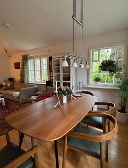 Attraktive Altbauwohnung mit Garten, Kamin und zusätzlichem Mansardenzimmer - Berlin