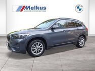 BMW X1, xDrive18d Advantage, Jahr 2021 - Dresden