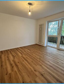 DIPL.-Immowirt MAIER !! MEGA BLICK - MITTEN IM ZENTRUM - Tolle Wohnung neu renoviert u. Aufzug !! - Pocking