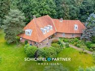 Gnarrenburg - Kuhstedt | Wunderschöne Villa mit parkähnlichem Garten, Doppelcarport und viel Platz - Gnarrenburg