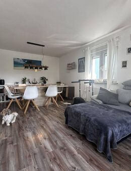 NEU im Angebot: Provisionsfreies EFH mit Garten und Garage in Zell am Main! - Zell (Main)