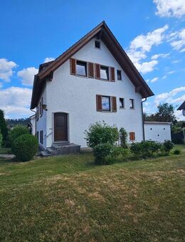 Ein Häusle zum Verlieben! Solides Einfamilienhaus mit Potential in sonniger Lage von Vöhringen. - Vöhringen (Baden-Württemberg)