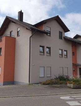 Kieselbronn, schöne , helle 3 Zimmer-Dachgeschoss- Wohnung - Kieselbronn