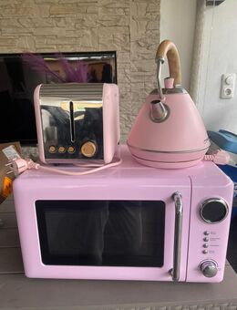 Wunderschönes Set in rosa Microwelle, Toaster, Wasserkocher - Bördeland