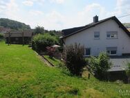 Großzügiges Haus mit schönem Garten, Garage und Carport - Heiligenmoschel