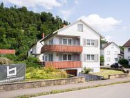 Geräumiges Einfamilienhaus mit Garten, Garage, Terrasse & Balkon - Tuttlingen
