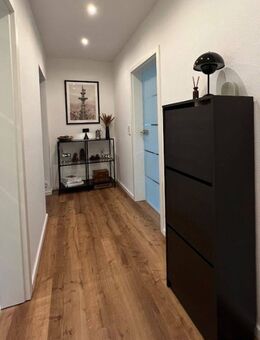 Vollmöblierte kernsanierte 3-Zimmer-Wohnung mit Balkon - Gummersbach