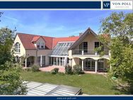 Wohnjuwel mit großzügigem Garten, privatem Pool und stilvoller Architektur - Eckental